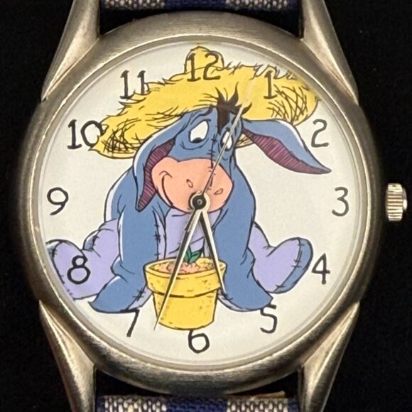 Timex Vintage 1990s Farmer Eeyore Winnie the Pooh Unisex watch Working - Picture 8 of 11